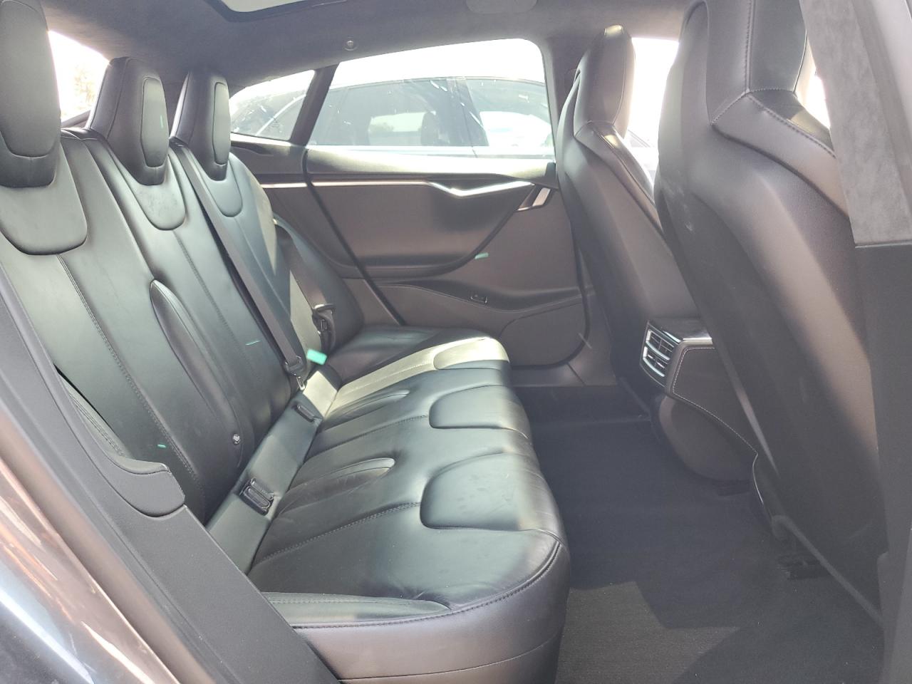 2014 Tesla Model S VIN: 5YJSA1H11EFP64764 Lot: 64265815
