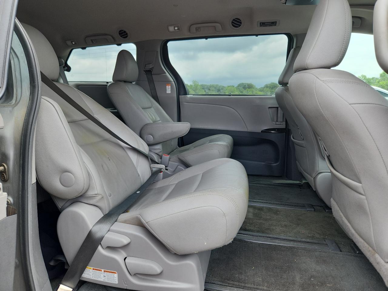 2016 Toyota Sienna Xle VIN: 5TDDK3DCXGS131736 Lot: 64491865