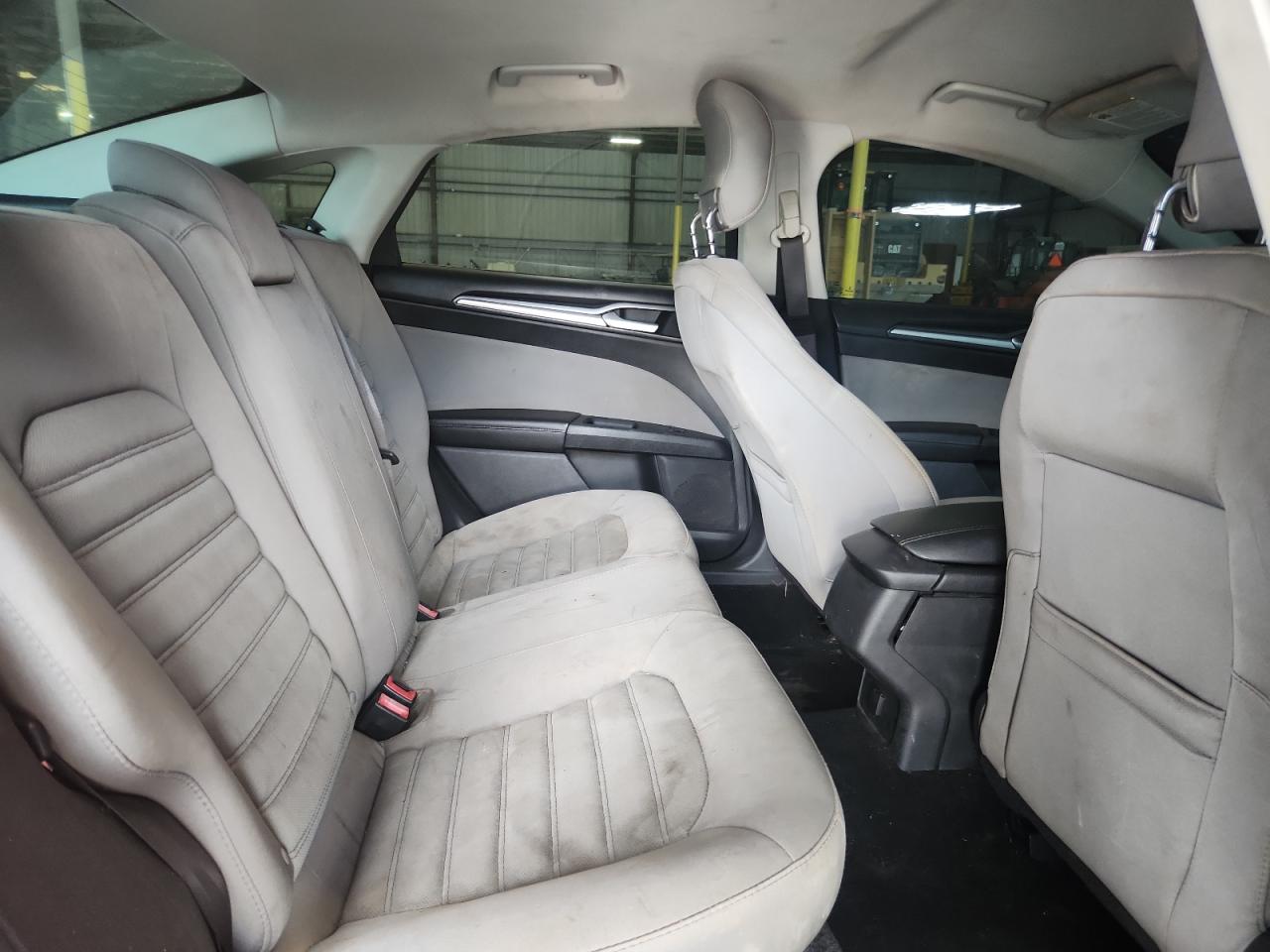 2014 Ford Fusion S VIN: 3FA6P0G72ER327330 Lot: 65603355