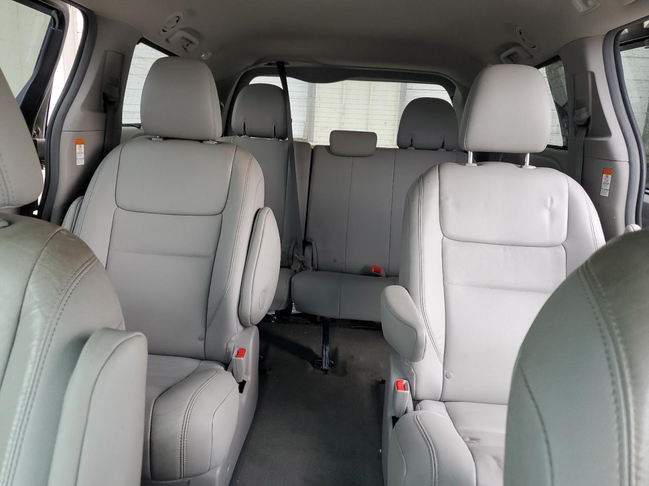 2017 Toyota Sienna Xle VIN: 5TDDZ3DC2HS150620 Lot: 66264425