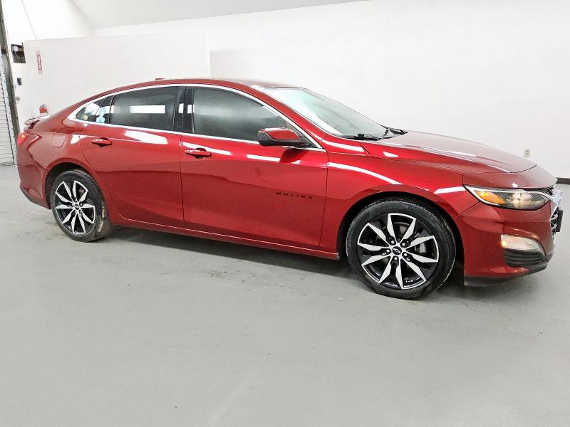  CHEVROLET MALIBU 2021 Czerwony