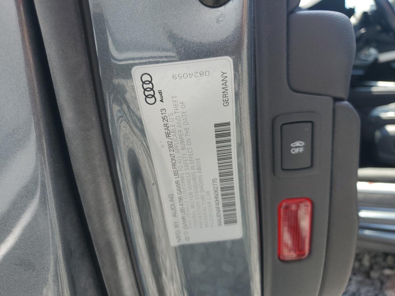 2017 Audi A4 Premium Plus VIN: WAUENAF40HN062775 Lot: 65134015