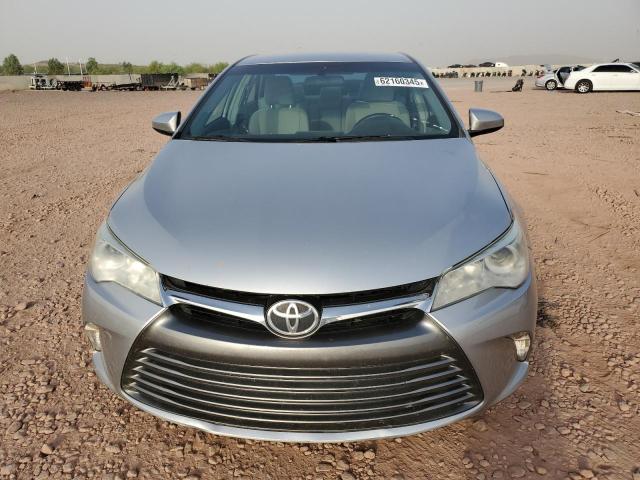  TOYOTA CAMRY 2016 Серебристый