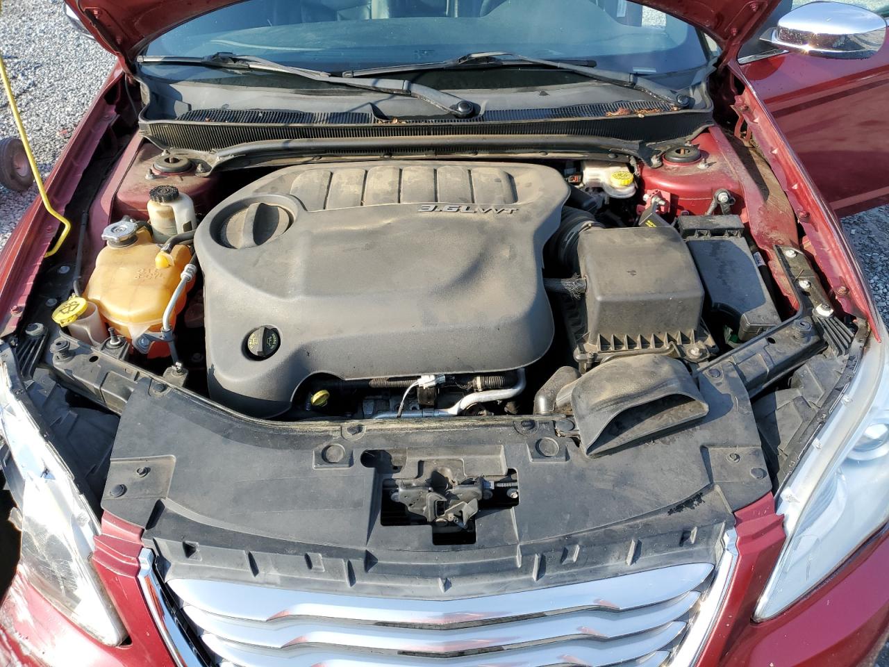 2013 Chrysler 200 Limited VIN: 1C3CCBCG4DN573358 Lot: 64753115