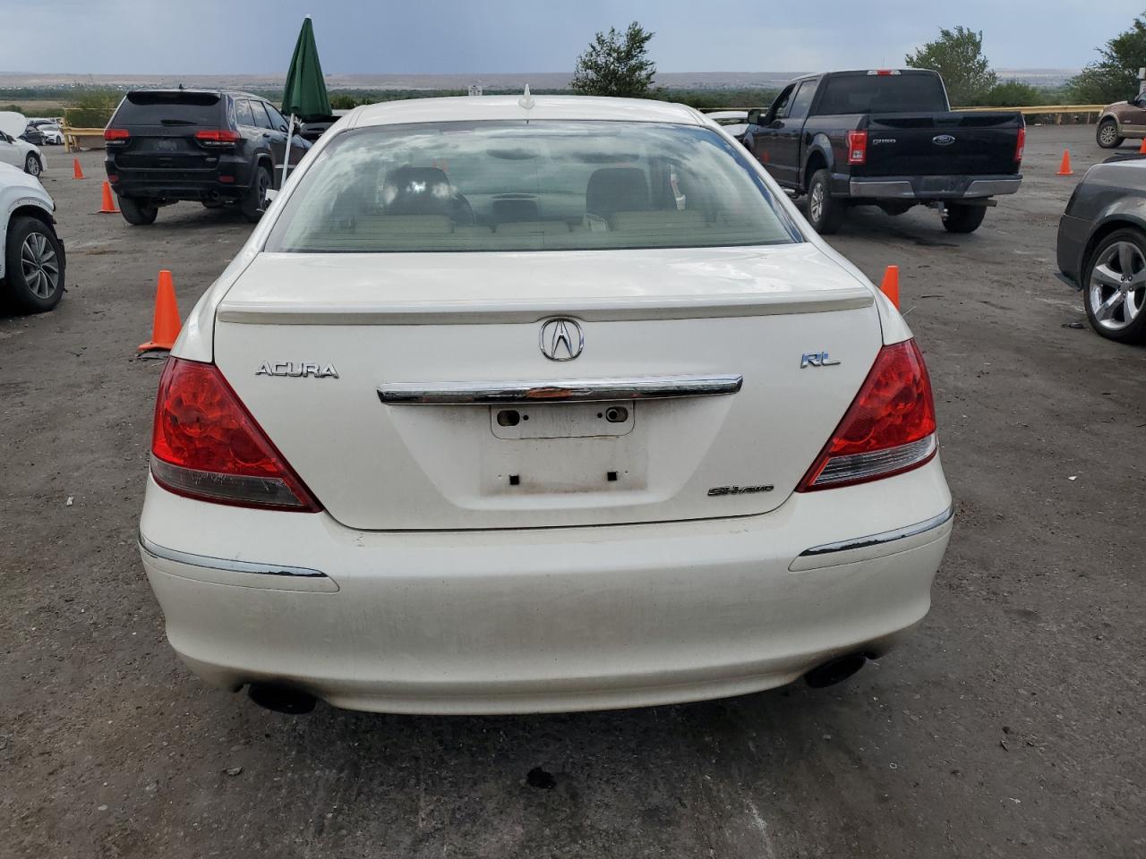 jh4kb16525c008245 JH4KB16525C008245 2005 Acura Rl