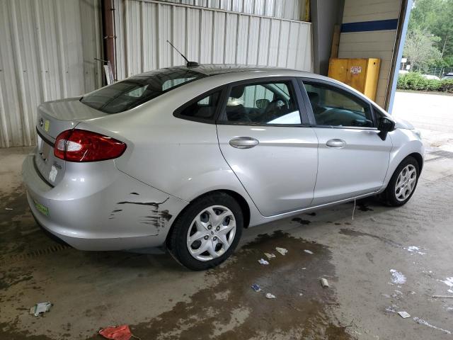 FORD FIESTA 2013 Серебристый