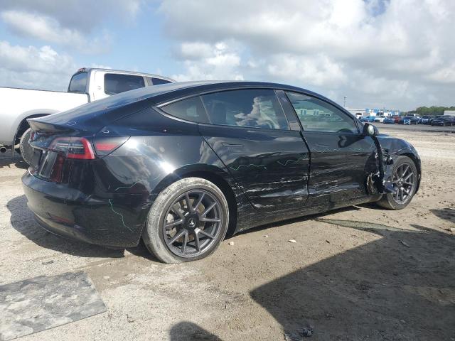  TESLA MODEL 3 2021 Czarny