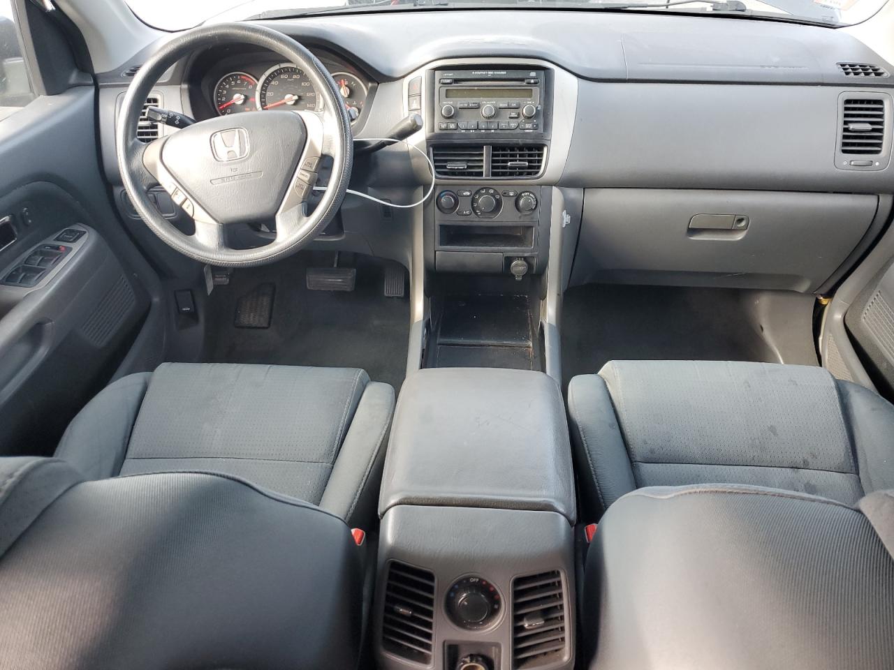 2008 Honda Pilot Vp VIN: 5FNYF18278B040621 Lot: 64836655