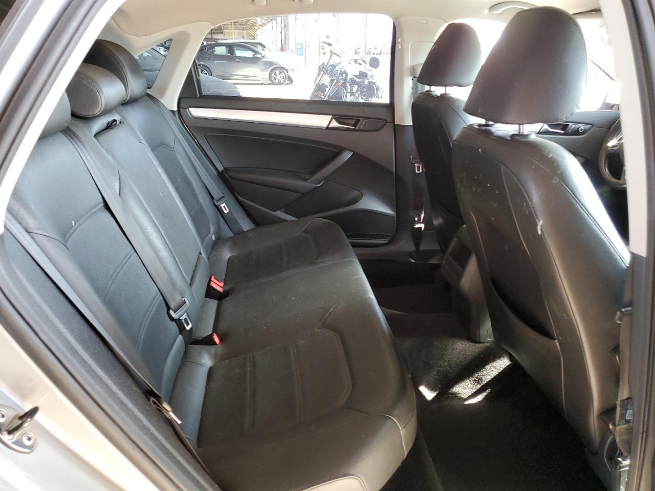 2012 Volkswagen Passat Se VIN: 1VWBP7A31CC002801 Lot: 64650275