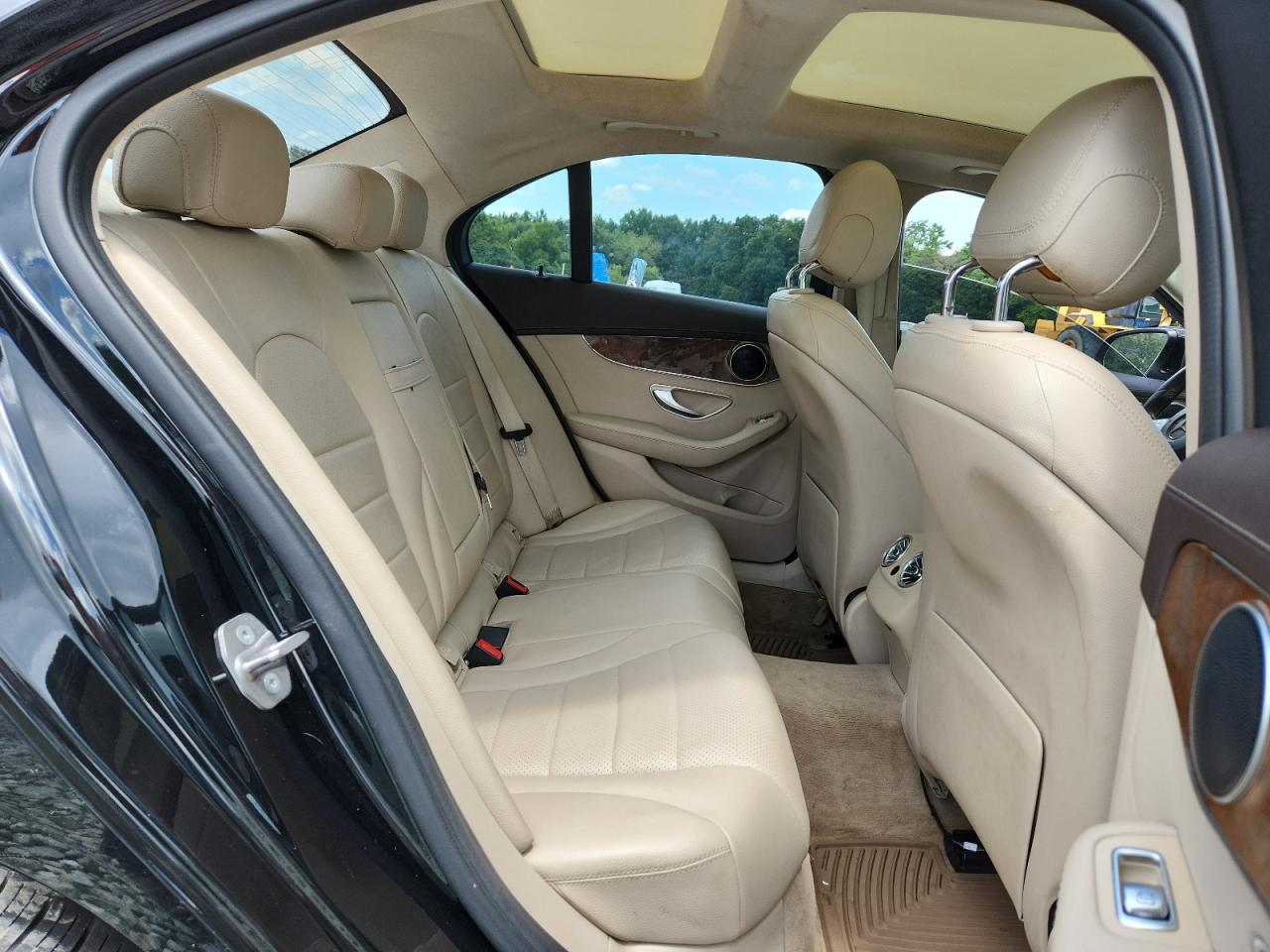 2016 Mercedes-Benz C 300 VIN: 55SWF4JB7GU157731 Lot: 64551995