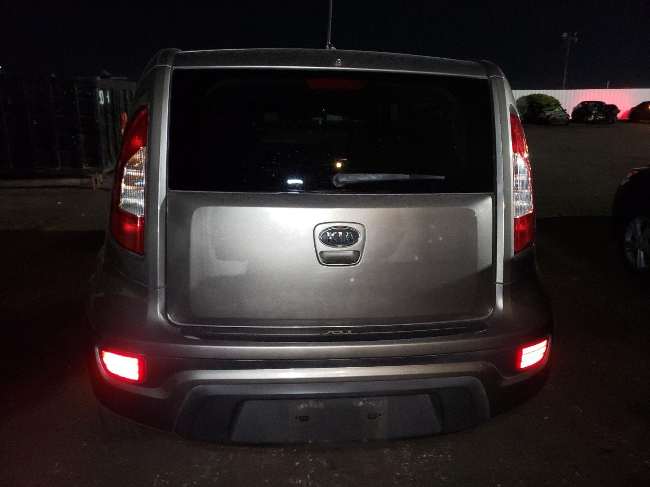 2012 Kia Soul + VIN: KNDJT2A66C7412283 Lot: 65656525