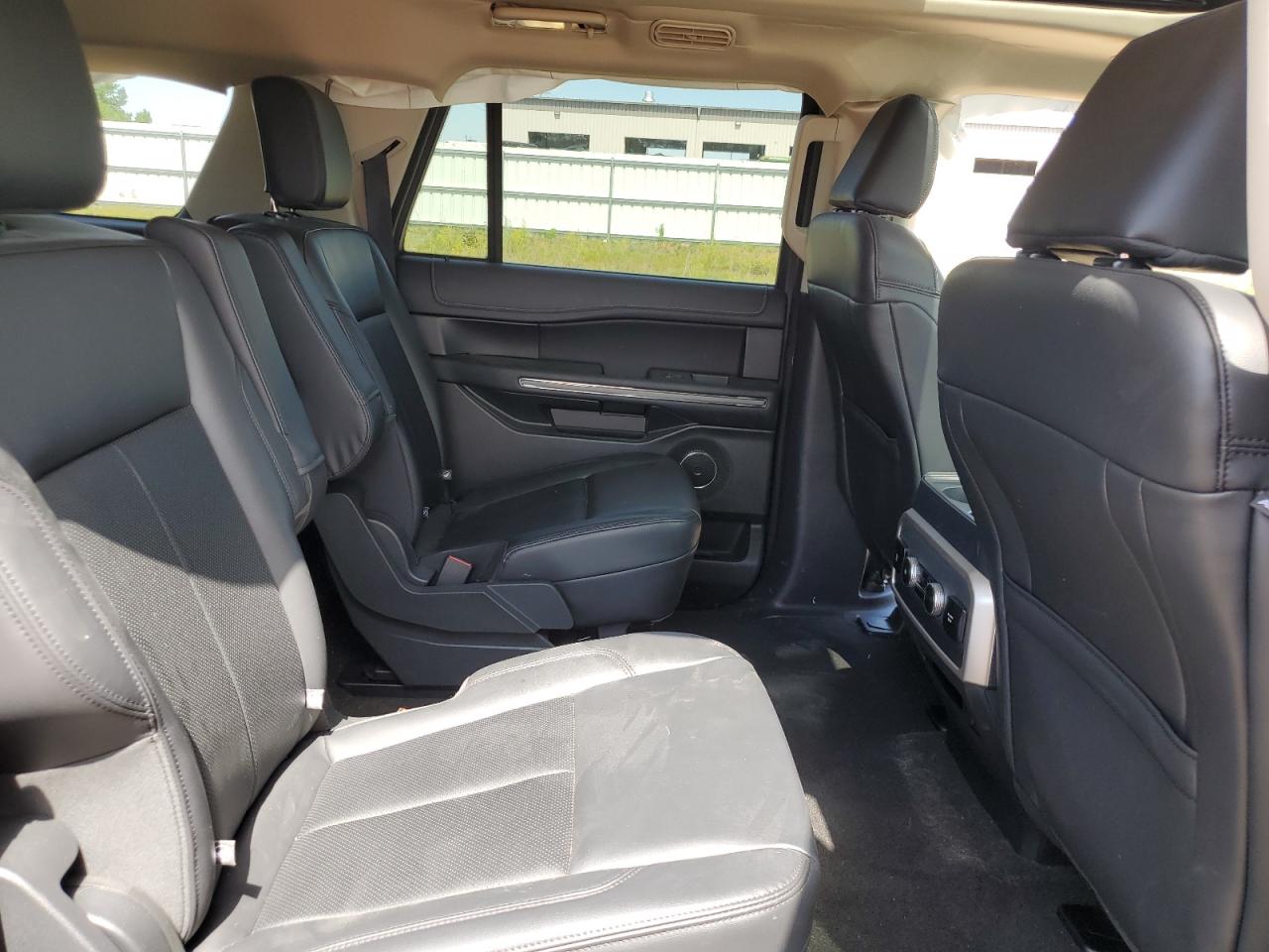 2024 Ford Expedition Max Xlt VIN: 1FMJK1J86REB07090 Lot: 62942685