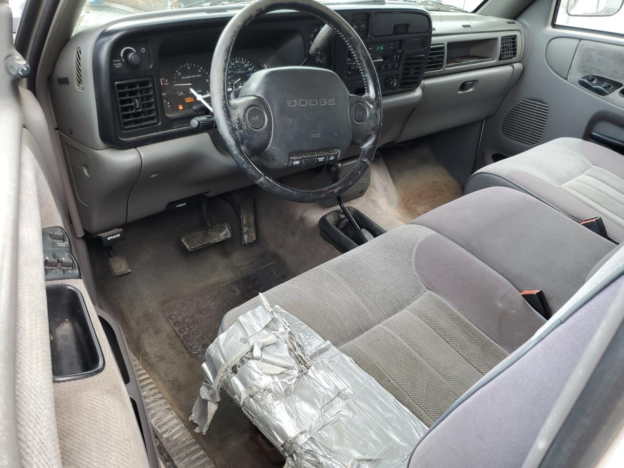 1996 Dodge Ram 1500 VIN: 3B7HF13Y5TG185784 Lot: 64748865