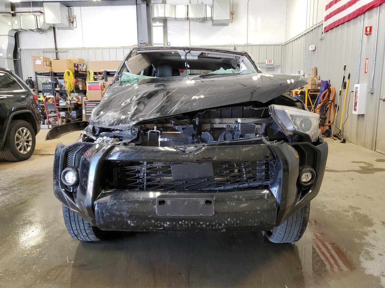 2022 Toyota 4Runner Sr5/Sr5 Premium VIN: JTENU5JR2N6042769 Lot: 64403505