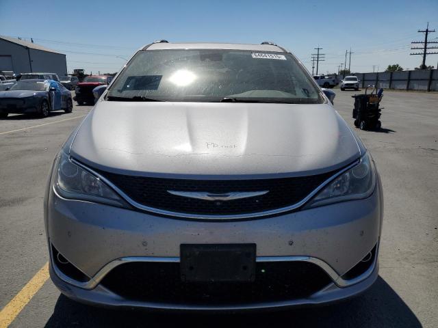 Minivans CHRYSLER PACIFICA 2017 Srebrny