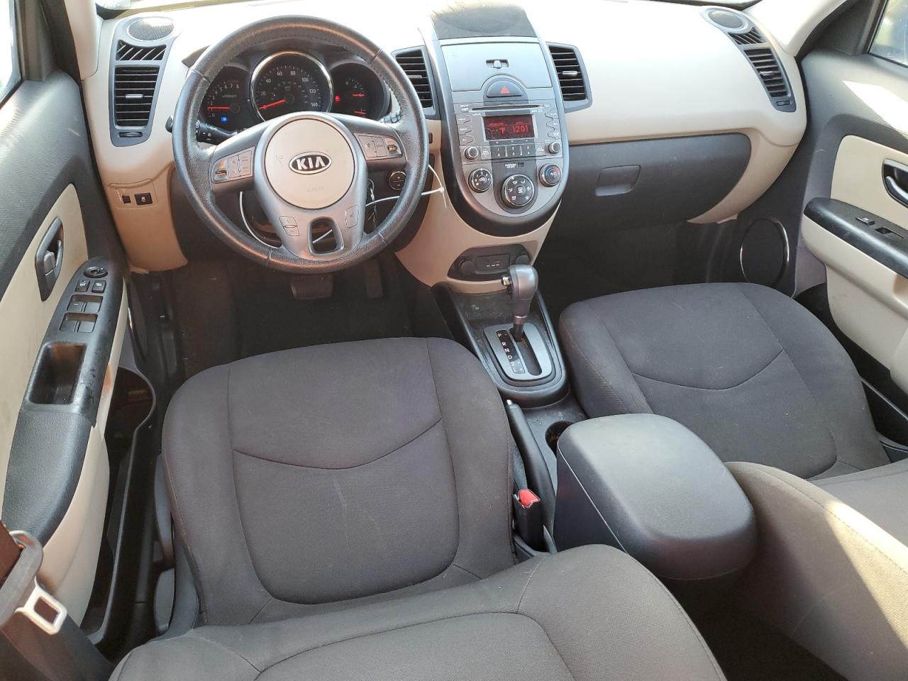 2010 Kia Soul + VIN: KNDJT2A22A7106479 Lot: 64784015