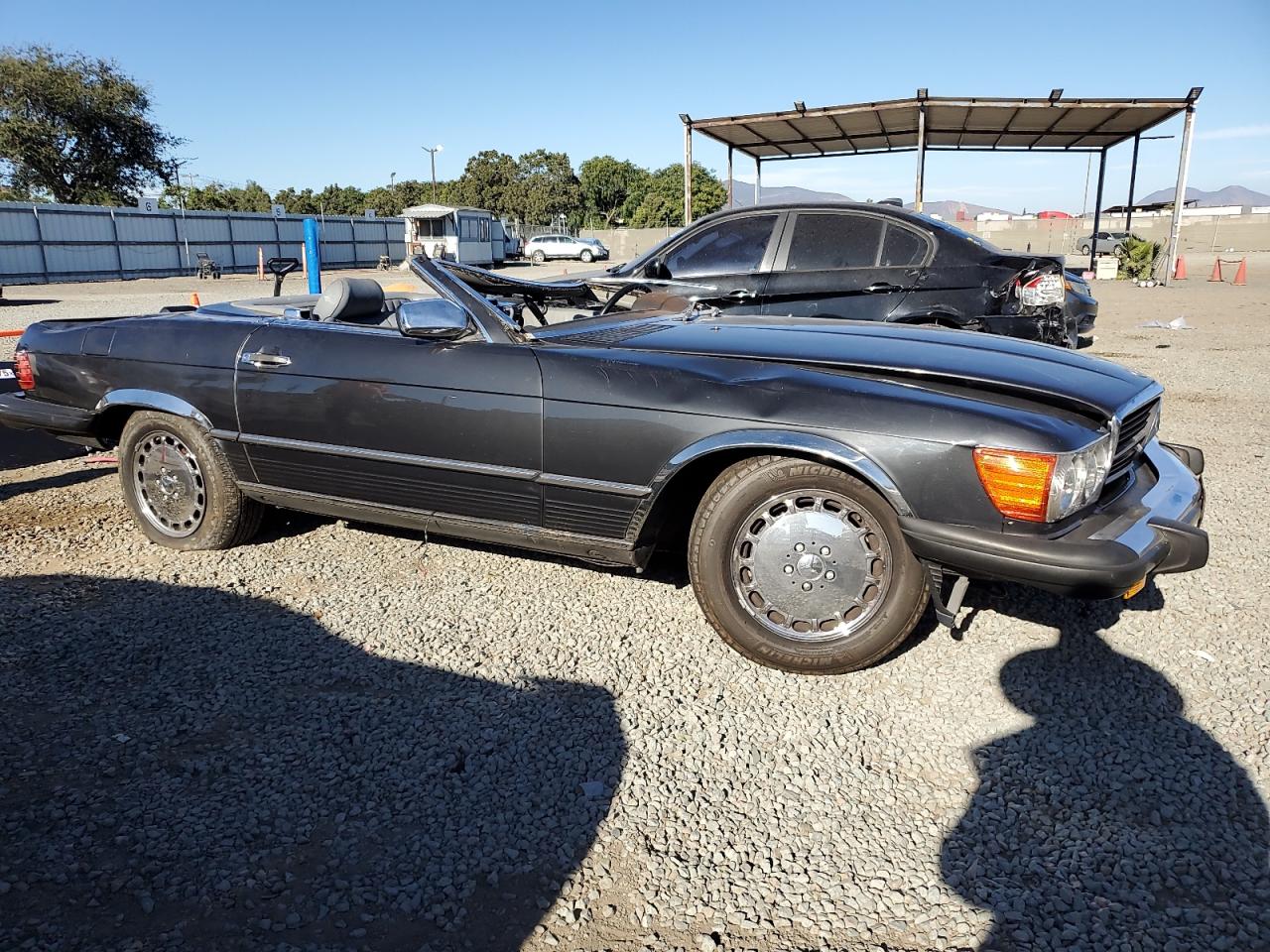 1988 Mercedes-Benz 560 Sl VIN: WDBBA48D4JA075797 Lot: 66413375