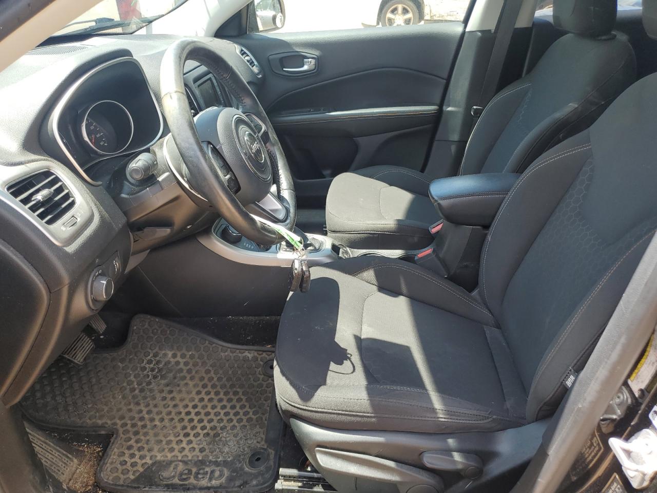 2018 Jeep Compass Sport VIN: 3C4NJDAB4JT400562 Lot: 64627345