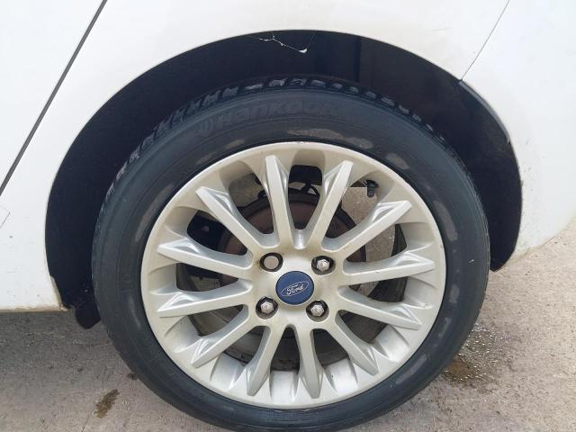 2013 FORD FIESTA TIT