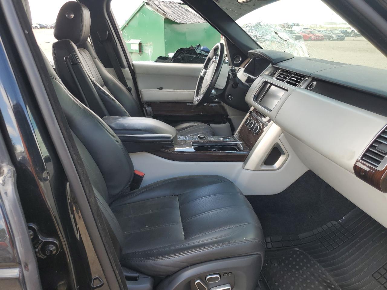 2015 Land Rover Range Rover Supercharged VIN: SALGS2TFXFA241418 Lot: 64841825