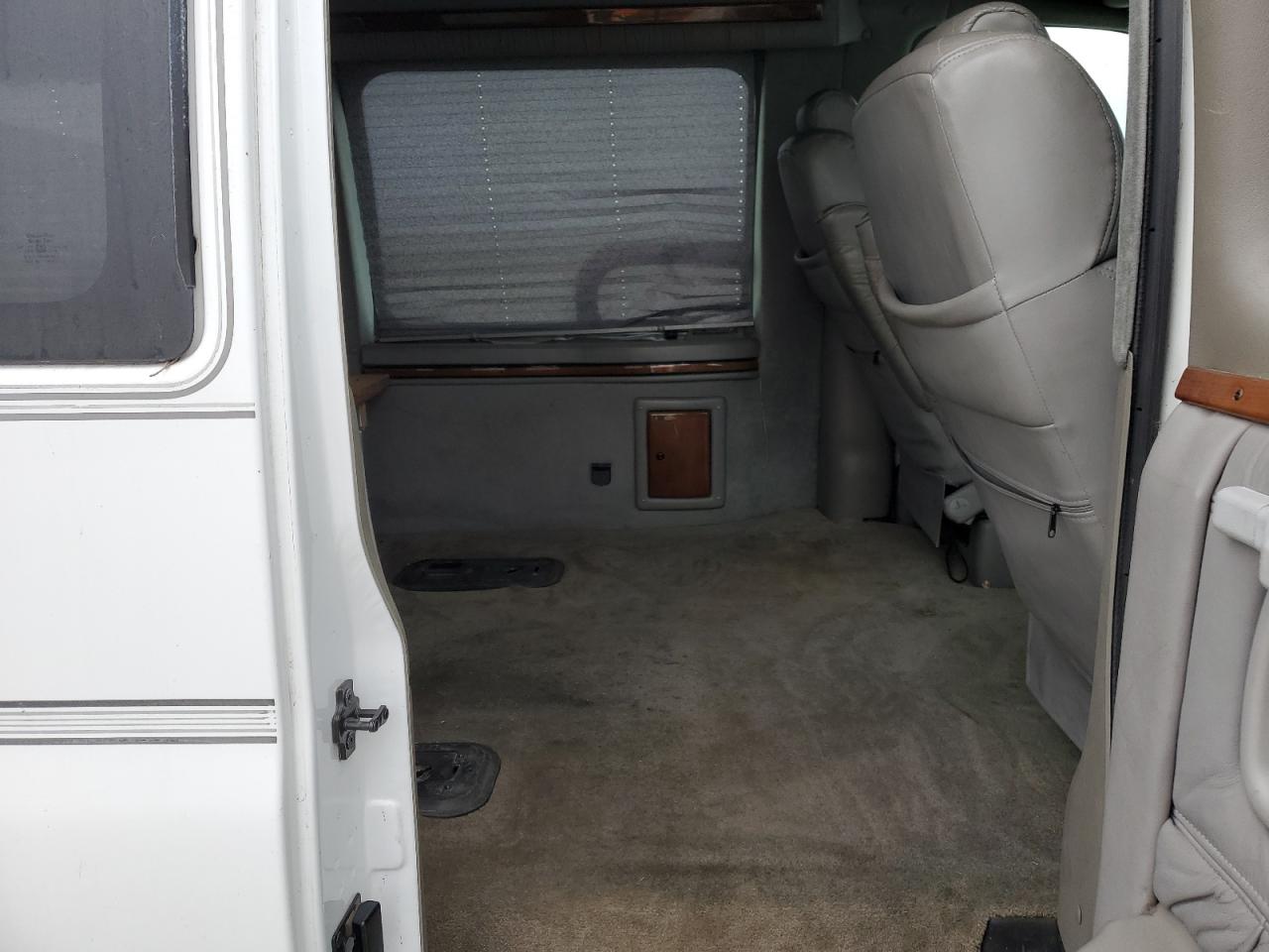 2000 Chevrolet Express G1500 VIN: 1GBFG15R4Y1212008 Lot: 63797595