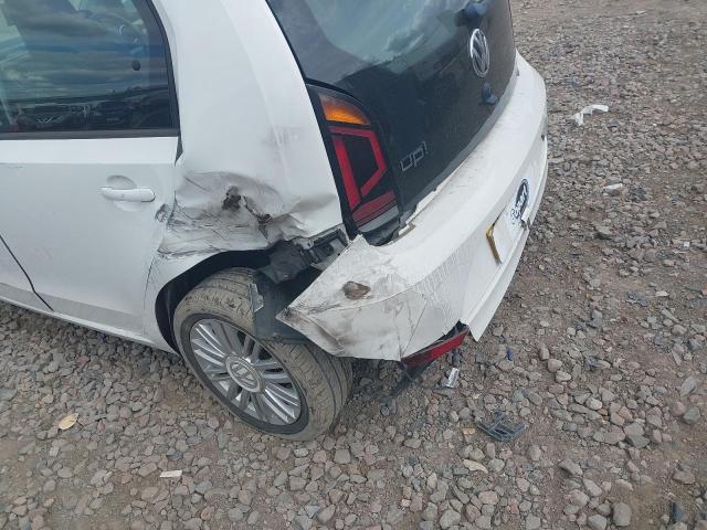 2016 VOLKSWAGEN MOVE UP