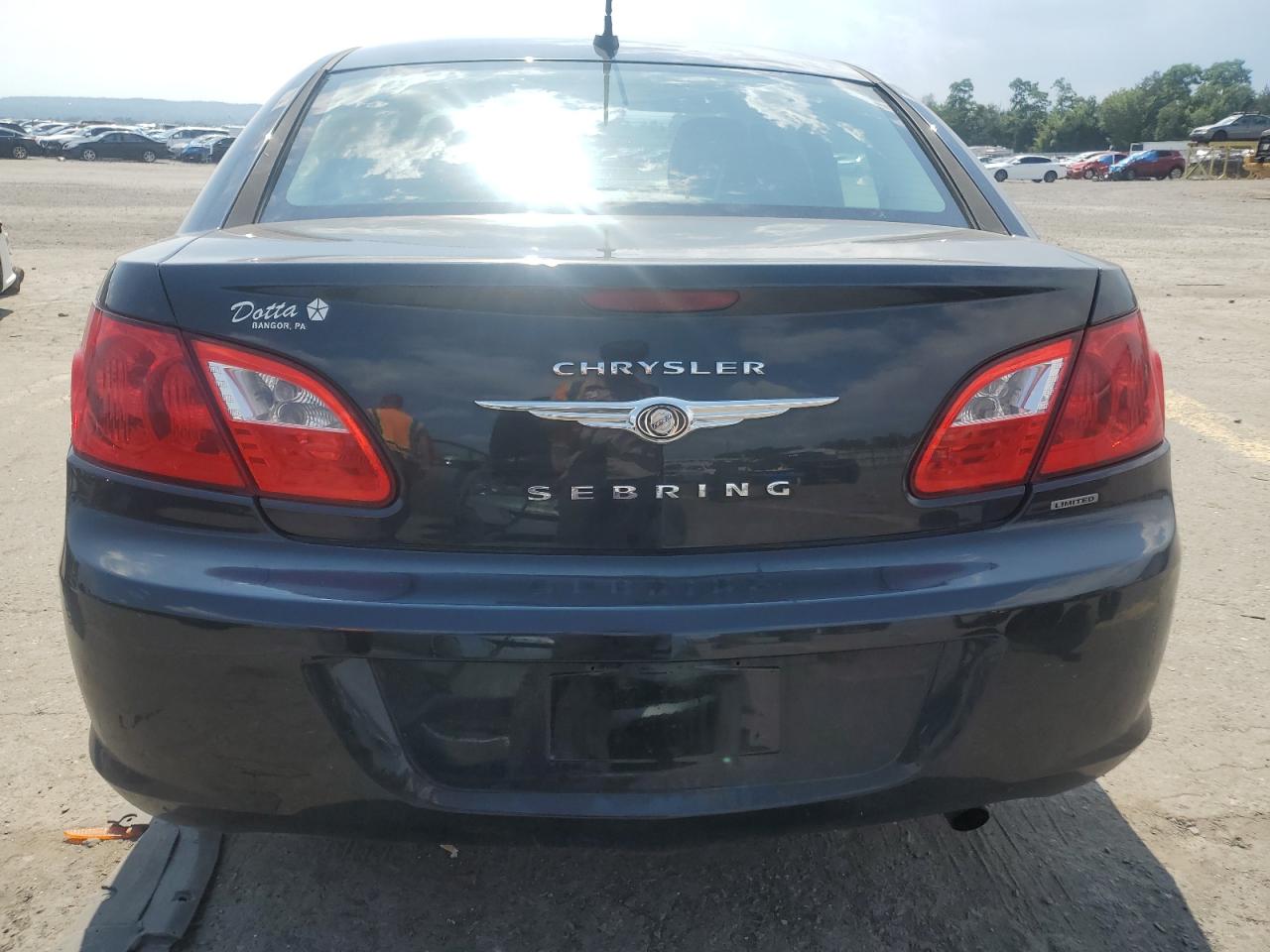 2010 Chrysler Sebring Limited VIN: 1C3CC5FB8AN117070 Lot: 63481625