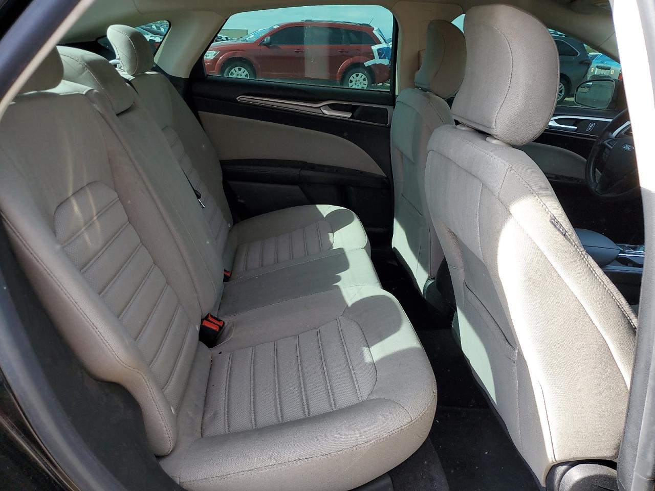 2017 Ford Fusion S VIN: 3FA6P0G71HR318820 Lot: 64508835