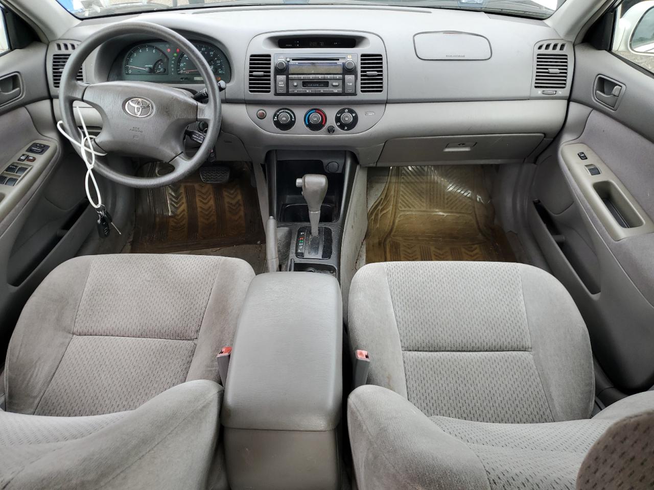 2003 Toyota Camry Le VIN: 4T1BF32K73U546228 Lot: 64672915