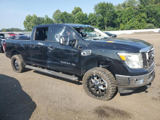  NISSAN TITAN 2017 Black