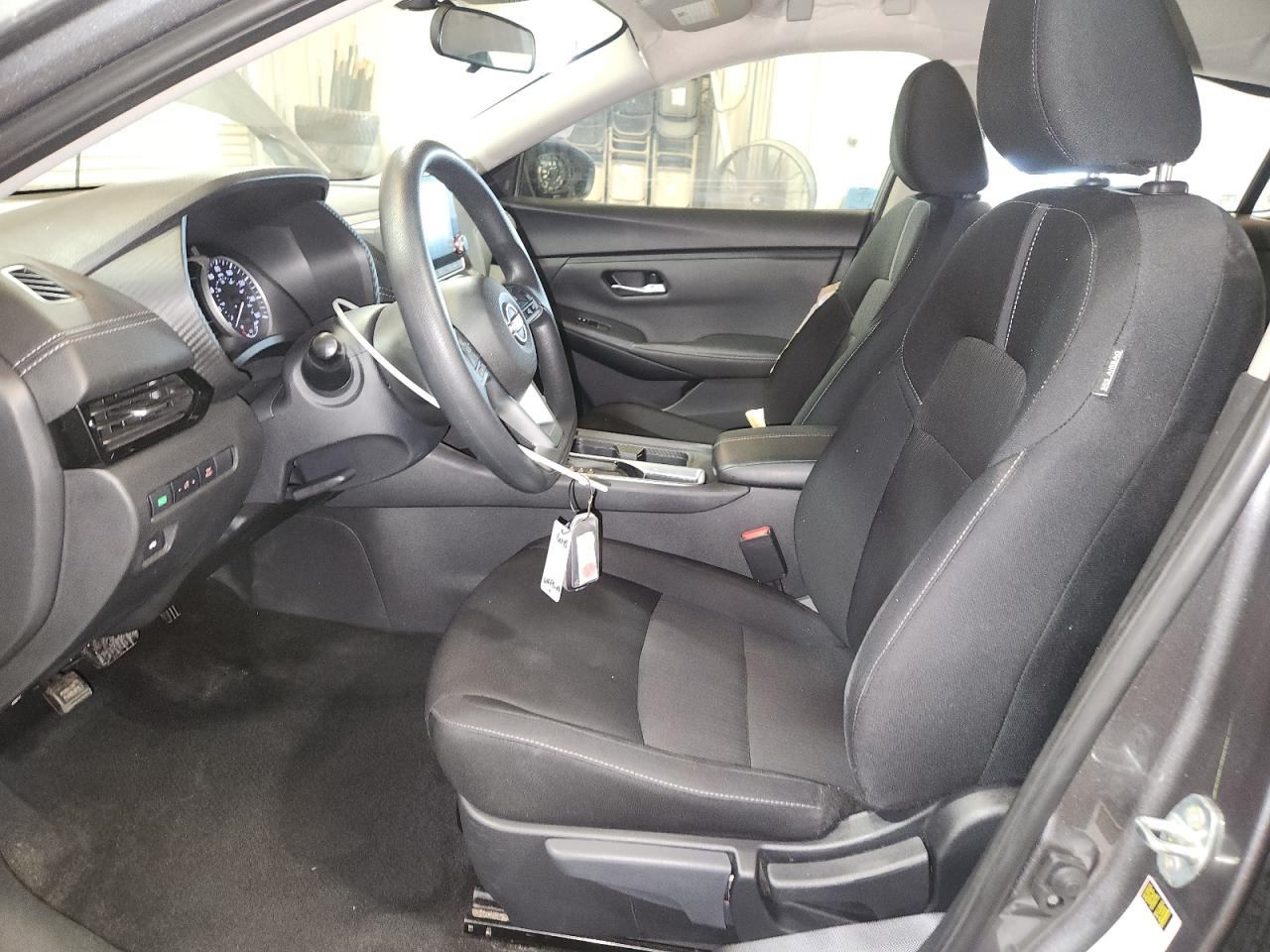 3N1AB8CV7RY216843 NISSAN SENTRA 2024