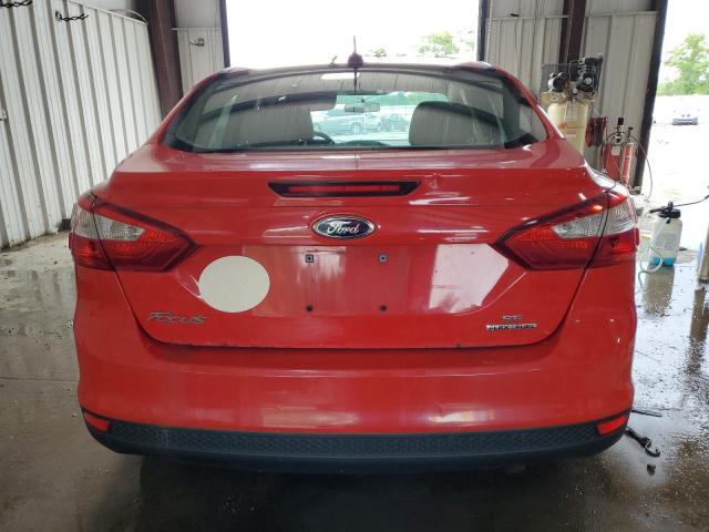  FORD FOCUS 2014 Красный