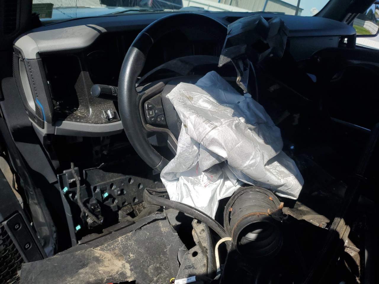 2021 Ford Bronco Base VIN: 1FMDE5AP1MLB01995 Lot: 64506325
