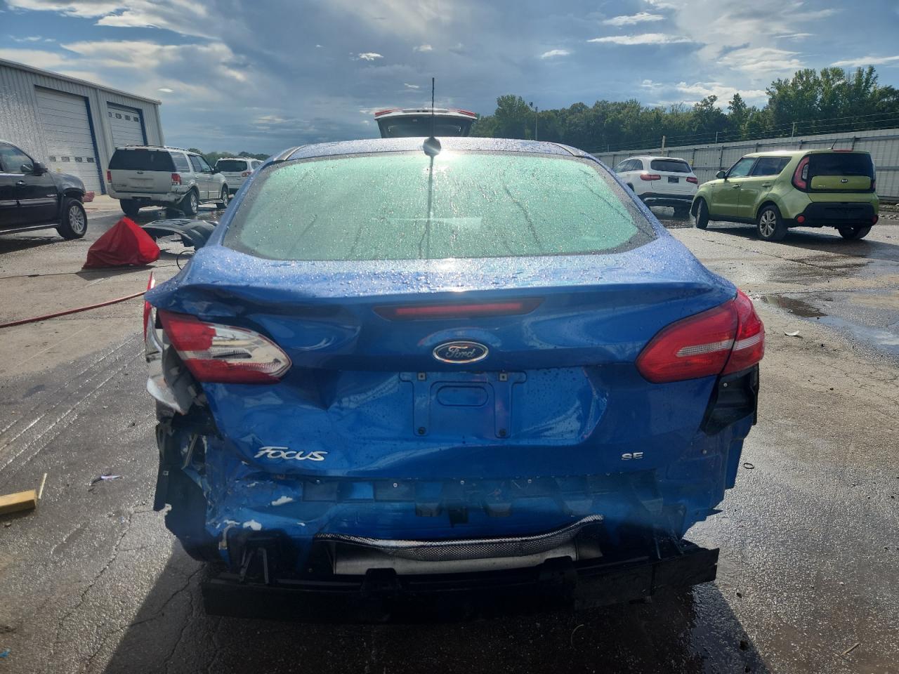 2018 Ford Focus Se VIN: 1FADP3F29JL319071 Lot: 65356895