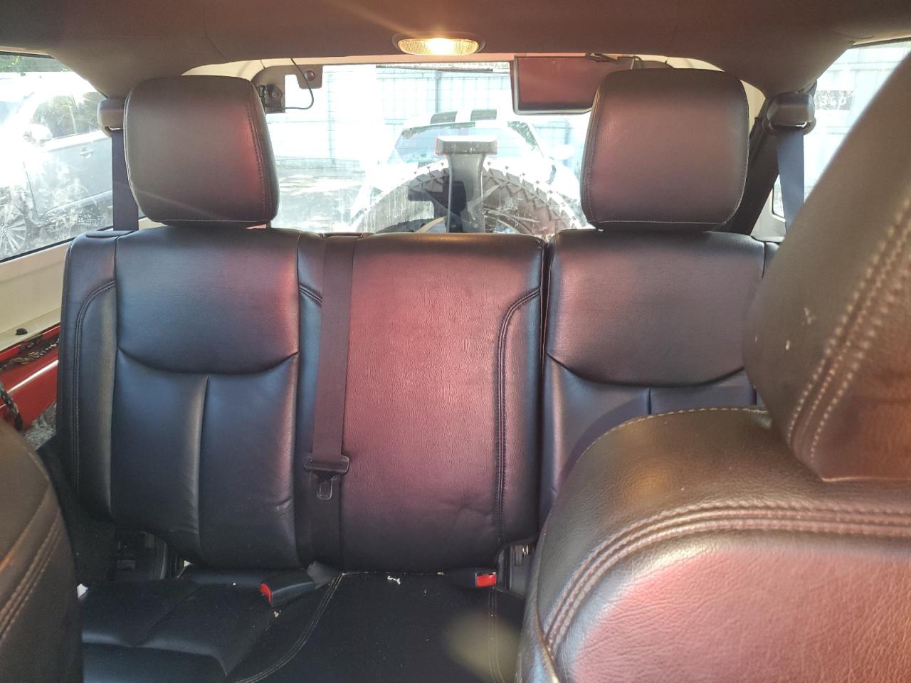 2015 Jeep Wrangler Unlimited Sport VIN: 1C4BJWDG4FL592851 Lot: 66710255