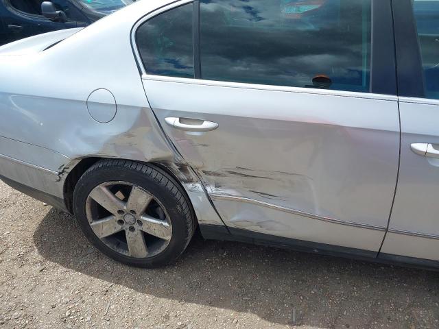 2005 VOLKSWAGEN PASSAT SPO