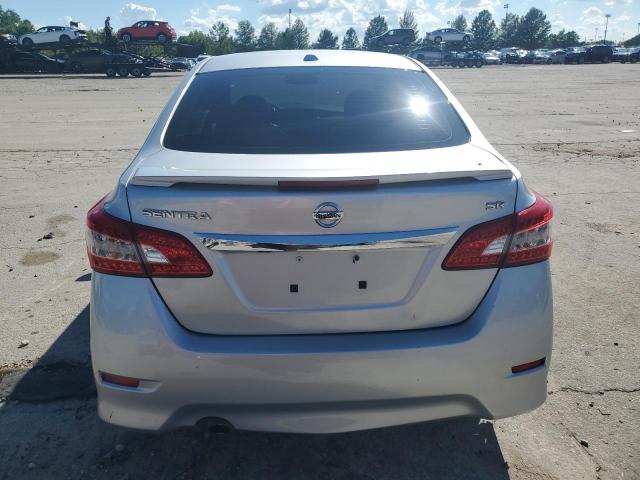 Sedans NISSAN SENTRA 2015 Srebrny