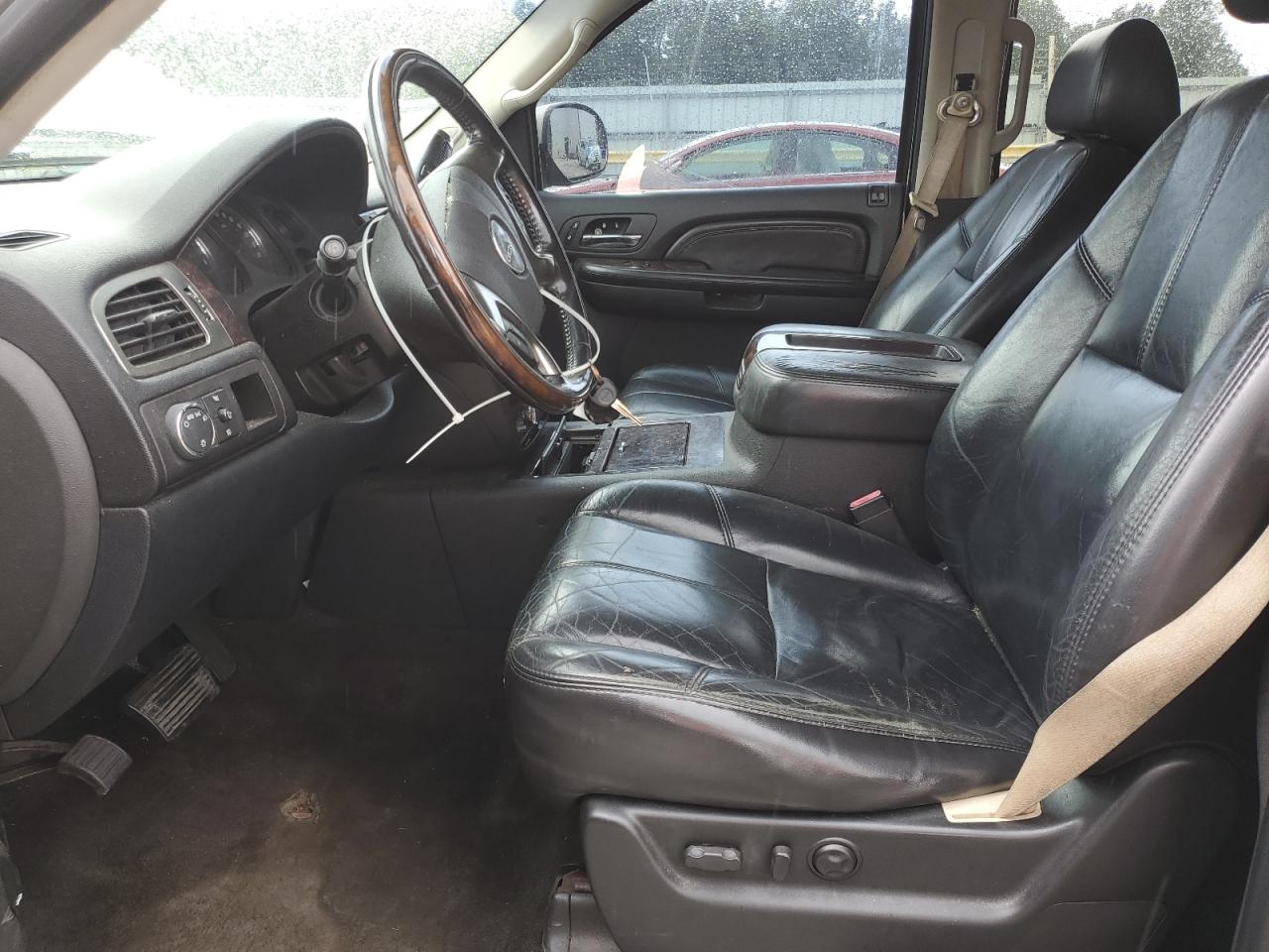 2007 GMC Yukon Denali VIN: 1GKFK63887J288304 Lot: 64272905