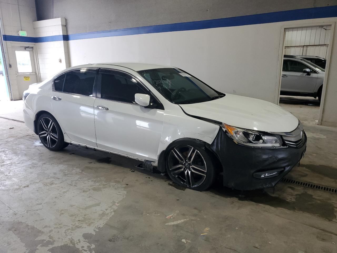 1HGCR2F54HA212120 HONDA ACCORD 2017