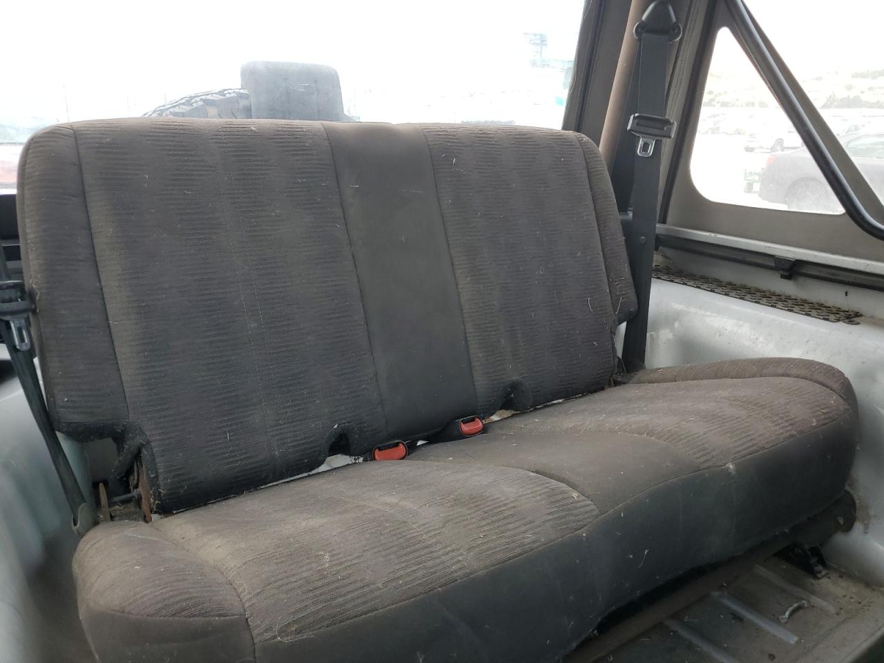 2004 Jeep Wrangler X VIN: 1J4FA39S94P747200 Lot: 64617535