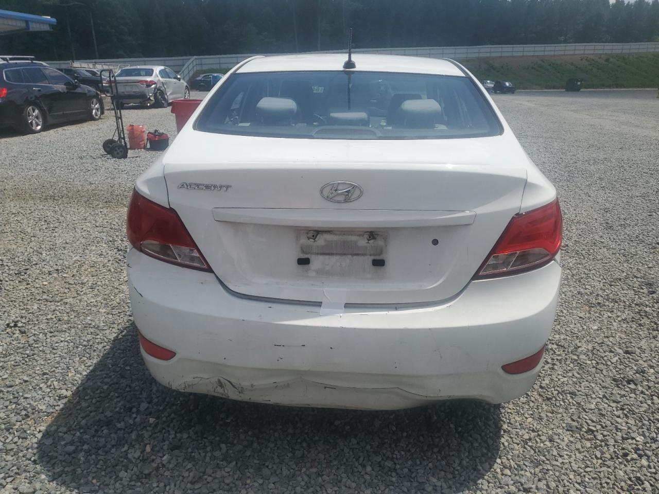 2015 Hyundai Accent Gls VIN: KMHCT4AE2FU857147 Lot: 64080655