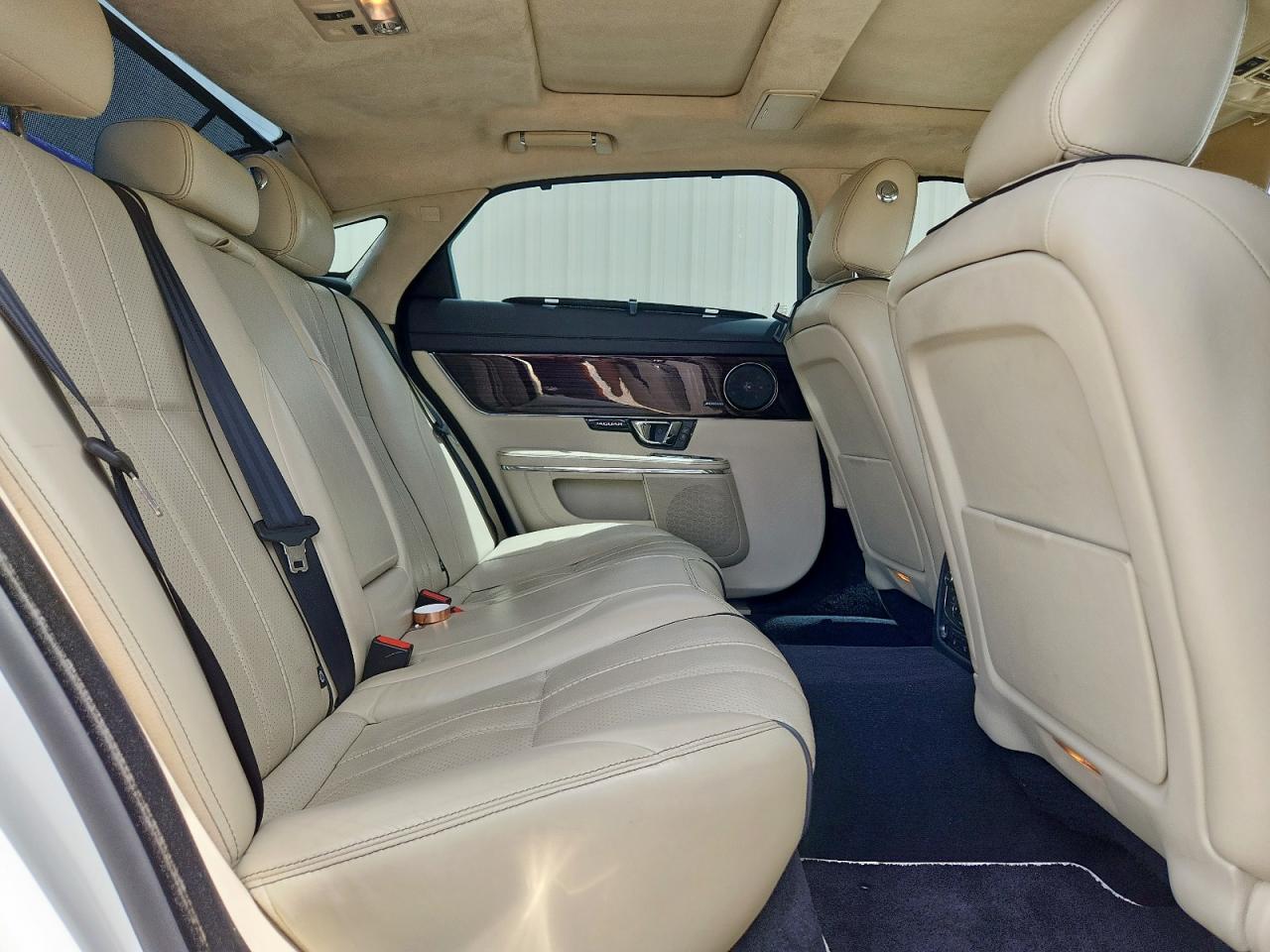 2015 Jaguar Xjl Portfolio VIN: SAJWA2GZ7F8V82990 Lot: 63325535