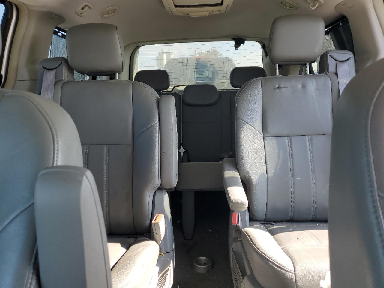 2008 Chrysler Town & Country Touring VIN: 2A8HR54P38R787923 Lot: 62558395