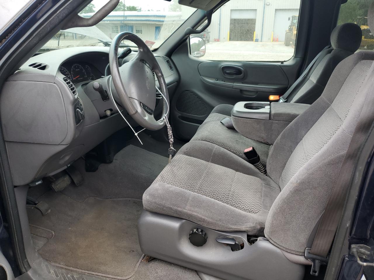 2002 Ford F150 VIN: 1FTRX18L02NA96421 Lot: 64867095