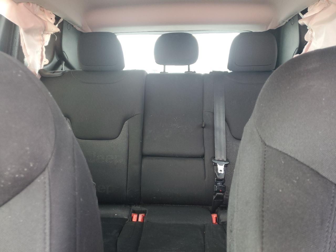 2015 Jeep Renegade Latitude VIN: ZACCJABTXFPB30359 Lot: 64969725