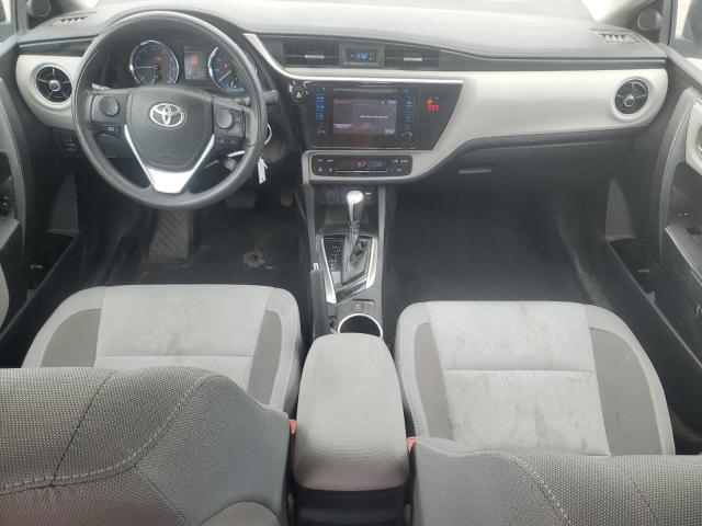  TOYOTA COROLLA 2018 Srebrny