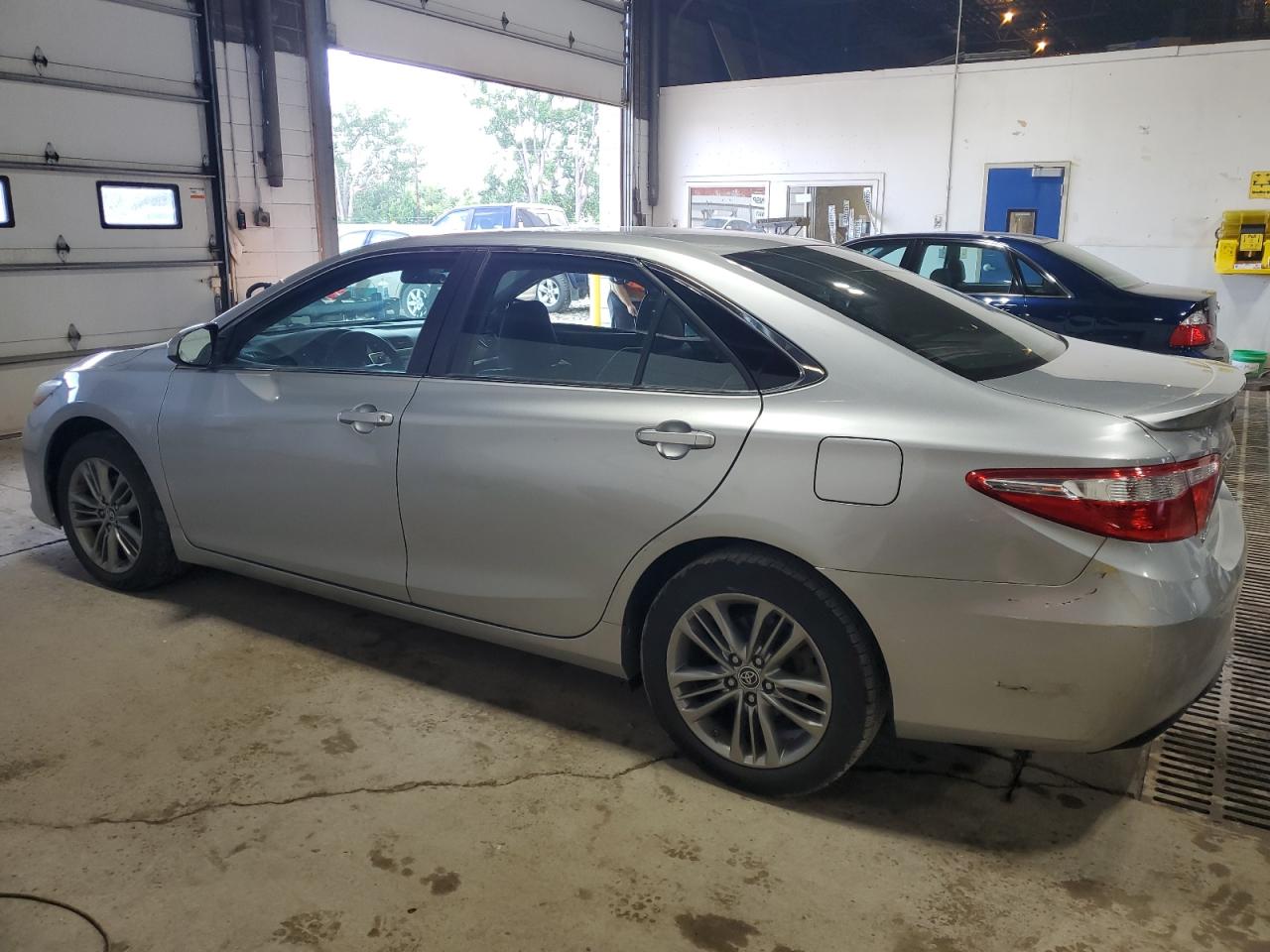4t1bf1fk5fu052971 4T1BF1FK5FU052971 2015 Toyota Camry Le