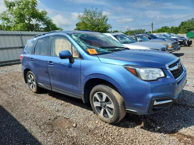  SUBARU FORESTER 2018 Granatowy