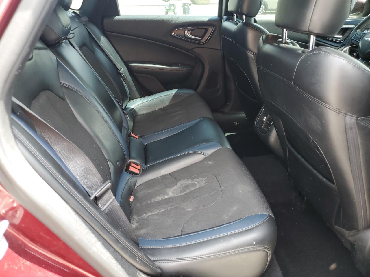 2015 Chrysler 200 S VIN: 1C3CCCBG2FN661643 Lot: 65154145