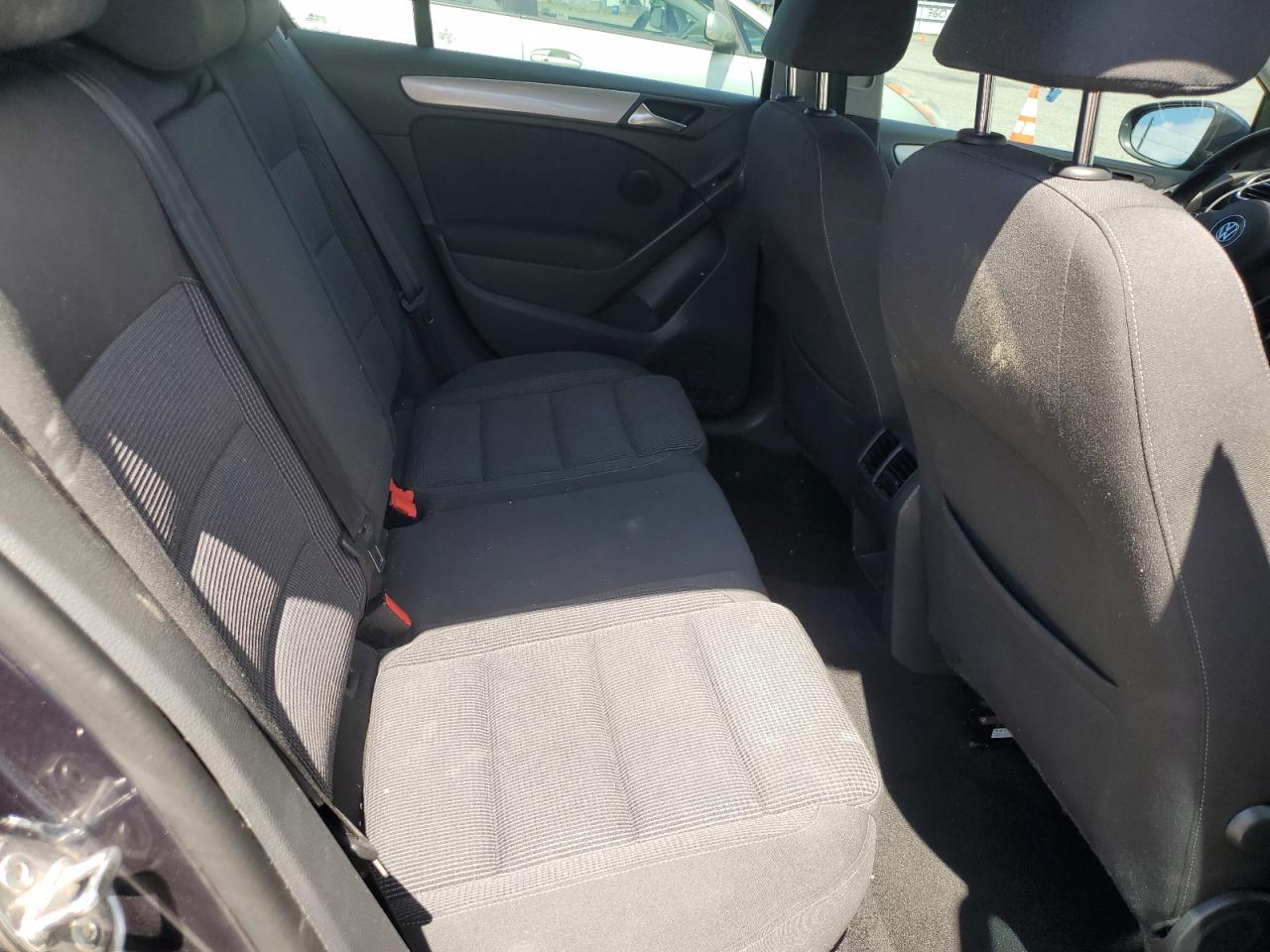 2013 Volkswagen Golf VIN: WVWNM7AJ0DW132074 Lot: 64827005